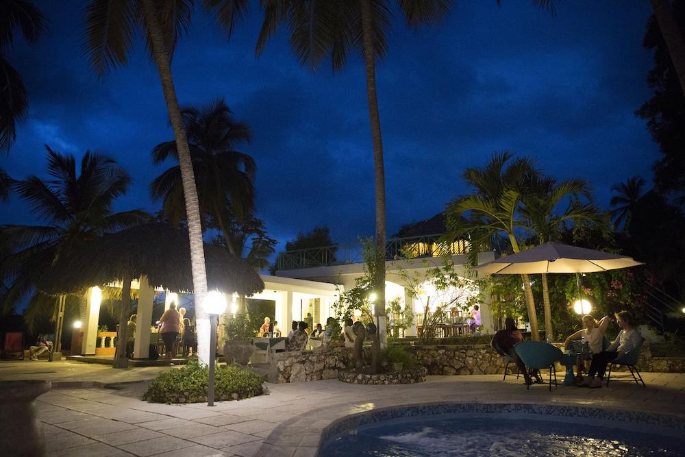 Hotel Restaurant Cyvadier Plage Jacmel Luaran gambar